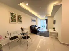 Living room & Dining area